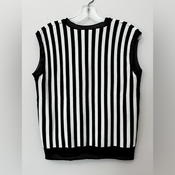 Women’s light knit black white striped sweater vest size Large - Picture 6 of 6